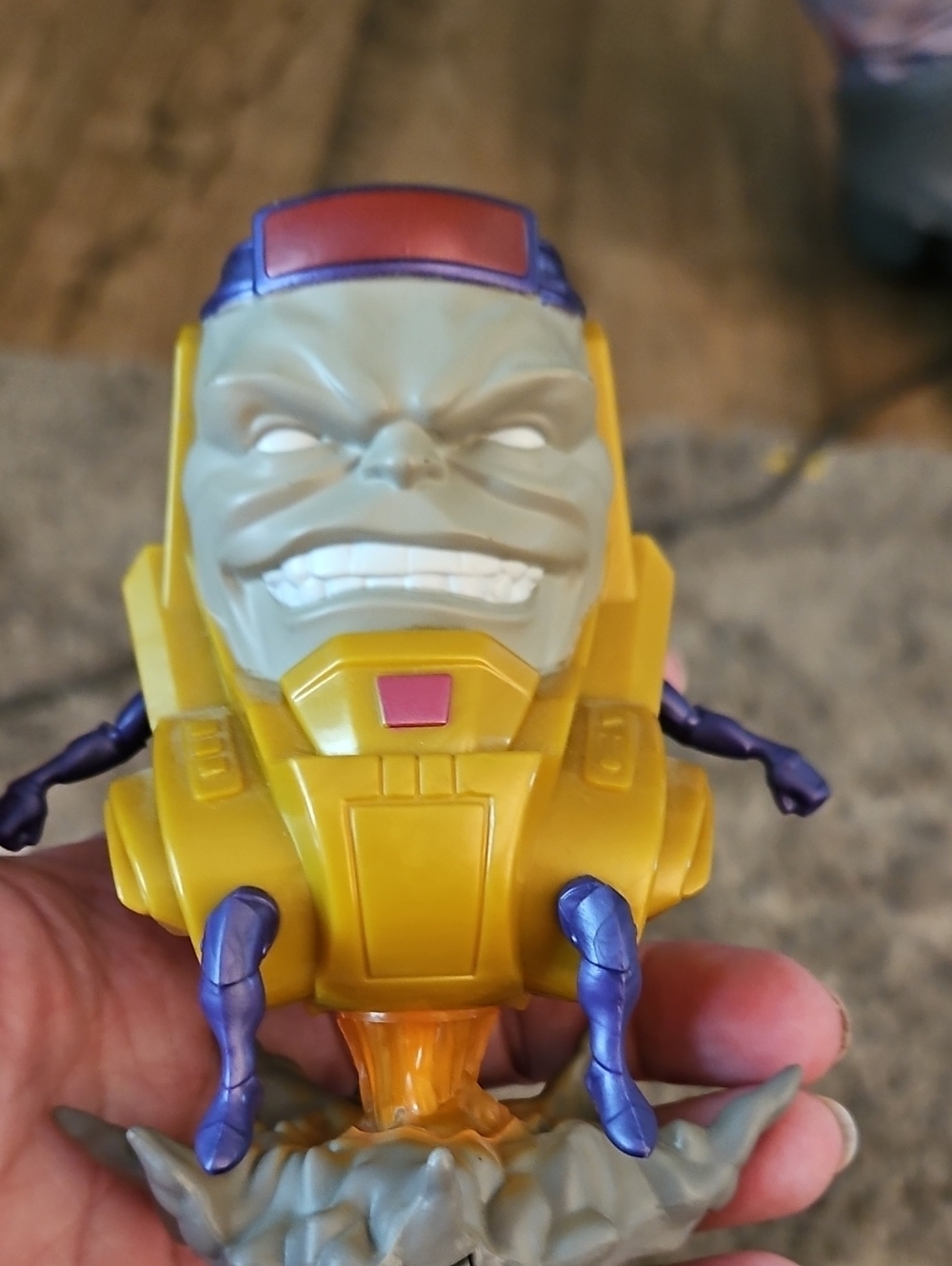 Hasbro Yellow and Purple Super Villain Action Figurez3